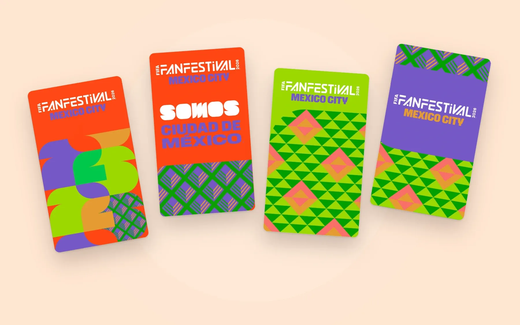 Los cuatro diseños originales de tarjeta del FIFA Fan Festival Ciudad de México reunidos: naranja, roja, verde y morada