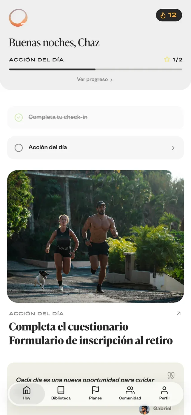 Hoy: el saludo, el check-in y la acción del día