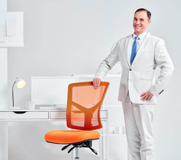 Project image of Sillas ergonómicas con automatización invisible